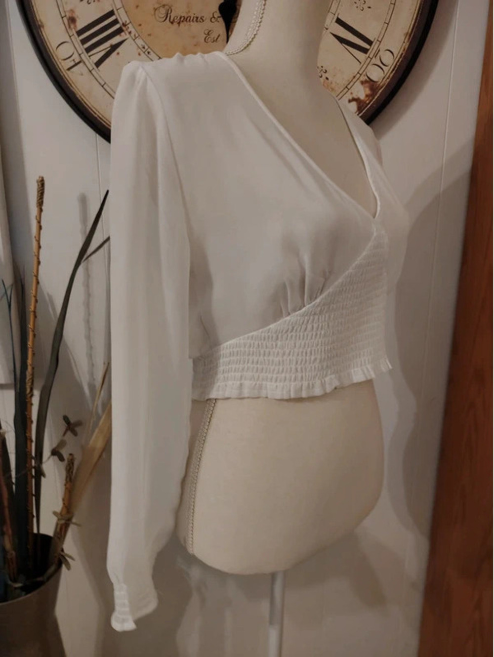 Cotton On Sheer White Shirred Crop Top V-Neck Long Sleeve M